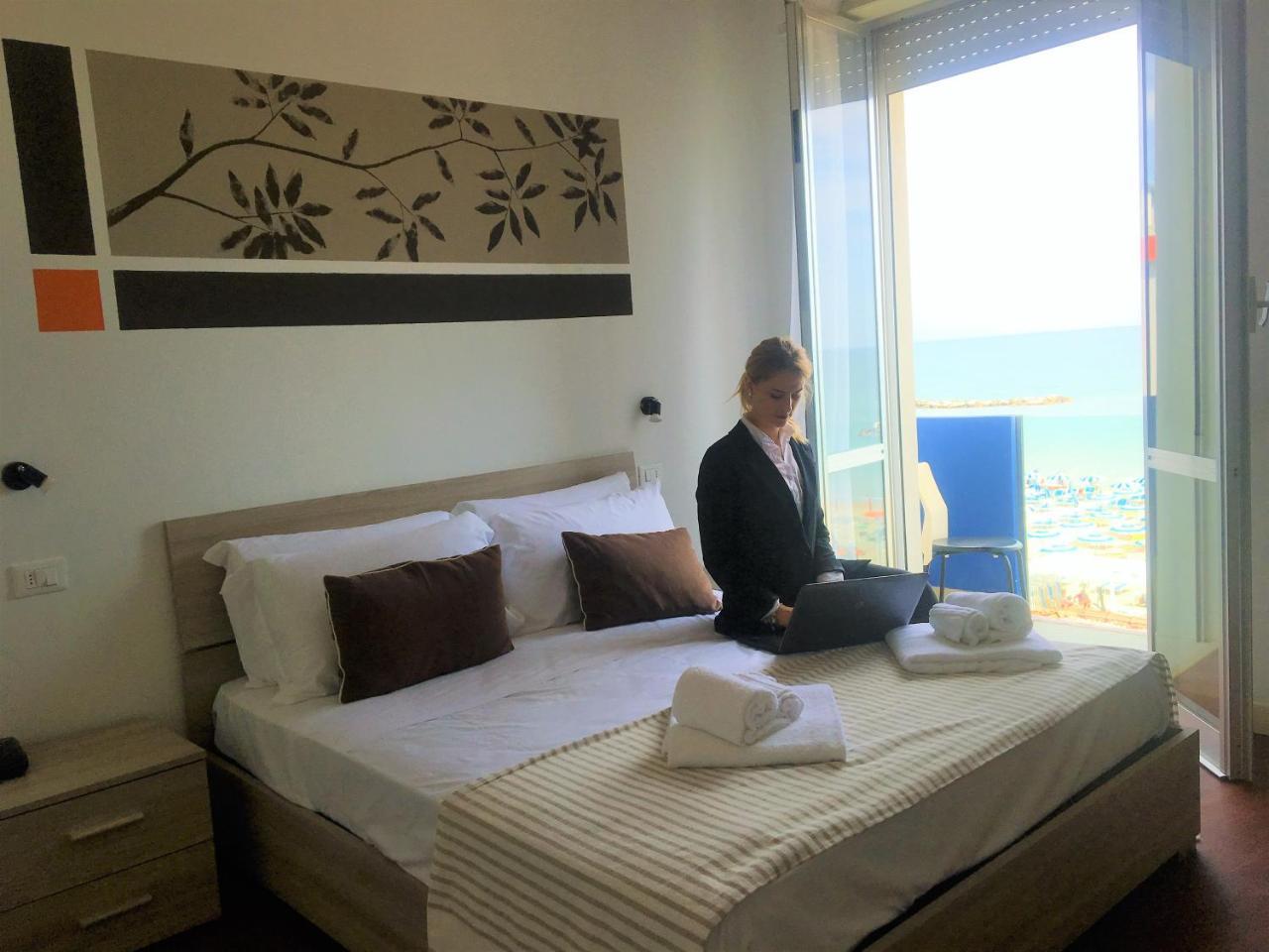 Hotel Al Nuovo Porto Bellaria-Igea Marina Buitenkant foto